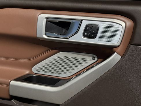 Certified 2022 Ford Explorer King Ranch w/ Technology Package image 27