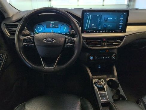 Certified 2023 Ford Escape Platinum AWD/4WD image 17