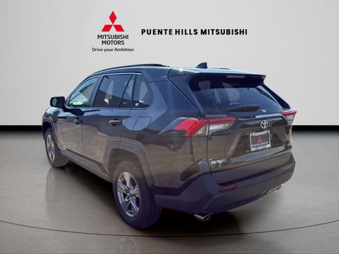 Used 2025 Toyota RAV4 XLE FWD image 7