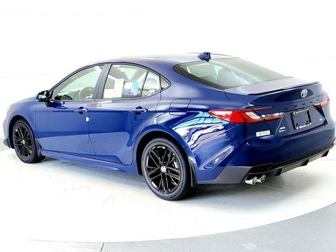 New 2026 Toyota Camry SE image 4