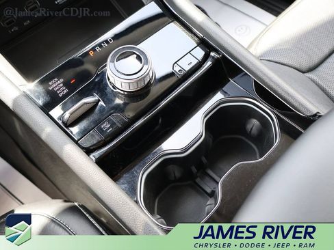 Used 2022 Jeep Grand Cherokee Limited 4xe w/ Luxury Tech Group II AWD/4WD image 40