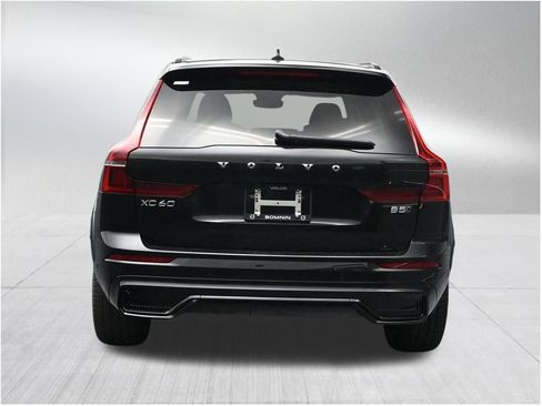 New 2026 Volvo XC60 B5 Ultra AWD/4WD image 4