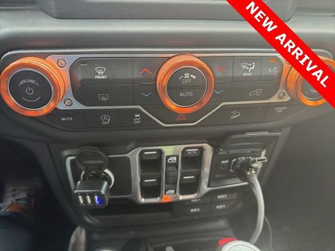 Used 2018 Jeep Wrangler Unlimited Sport S image 17