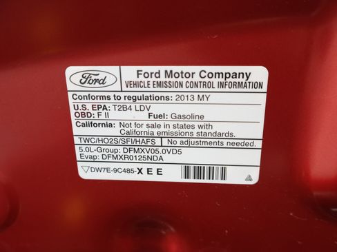 Used 2013 Ford Mustang GT Premium w/ Comfort Pkg RWD image 18