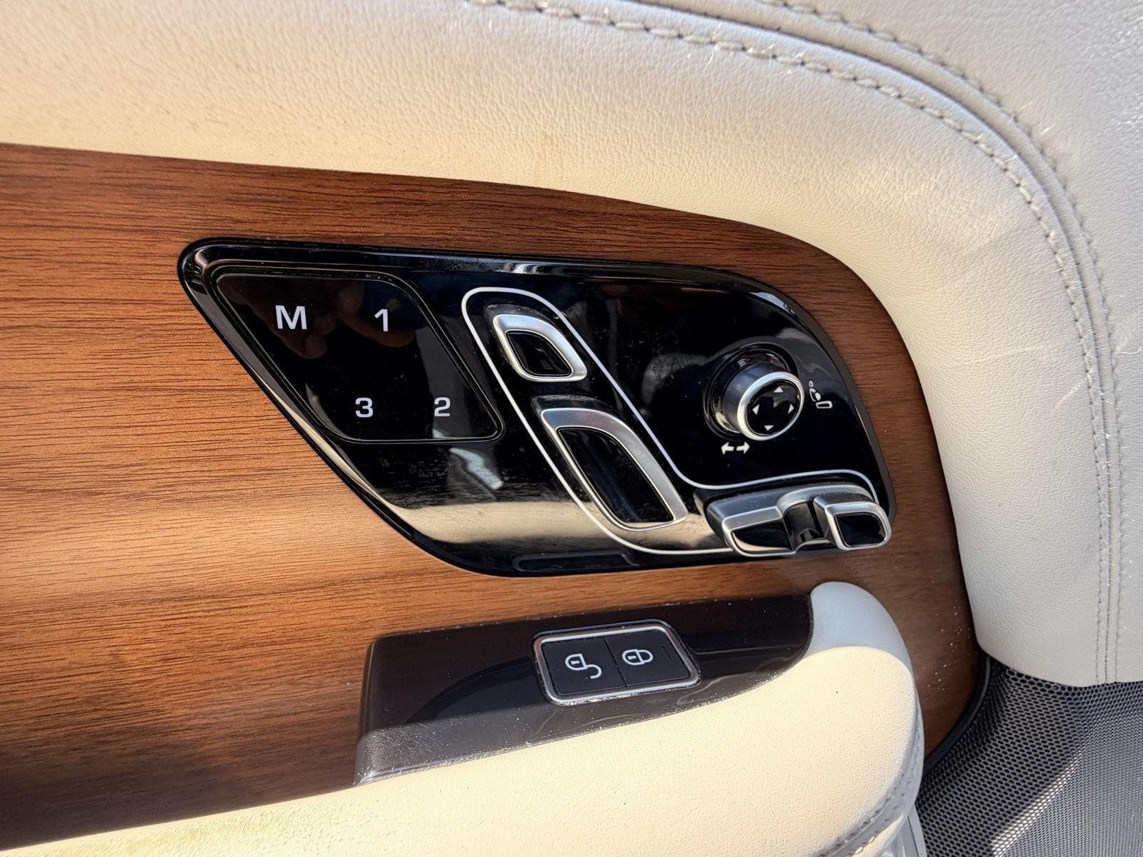 Used 2019 Land Rover Range Rover HSE AWD/4WD image 5