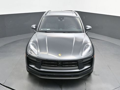 New 2026 Porsche Macan image 33