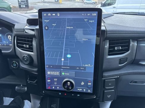 Used 2025 Ford F150 Lightning Flash image 20