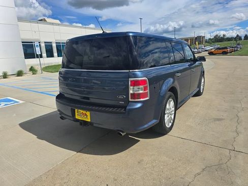 Used 2018 Ford Flex SEL w/ Equipment Group 202A AWD/4WD image 3