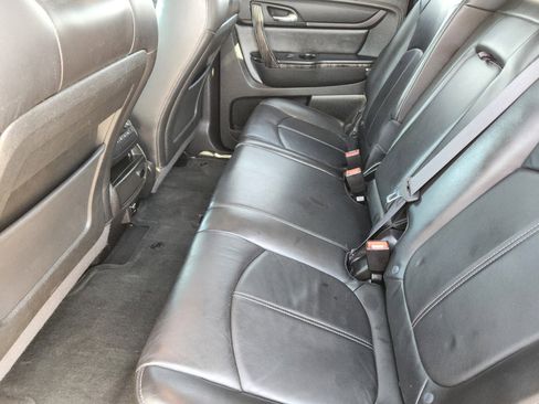 Used 2014 GMC Acadia SLT image 12