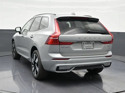 New 2025 Volvo XC60 T8 Plus w/ Protection Package Premier AWD/4WD image 4