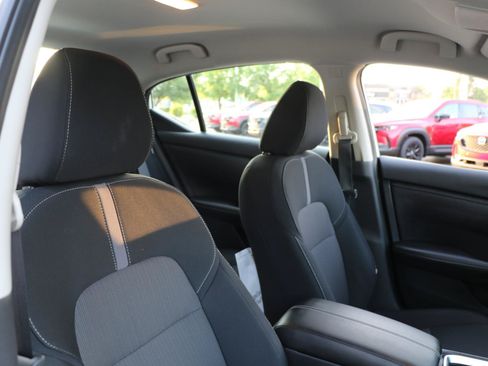Used 2023 Nissan Sentra SV w/ All-Weather Package FWD image 7