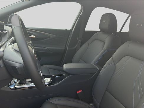 New 2026 Buick Envista Sport Touring w/ Convenience I Package FWD image 18