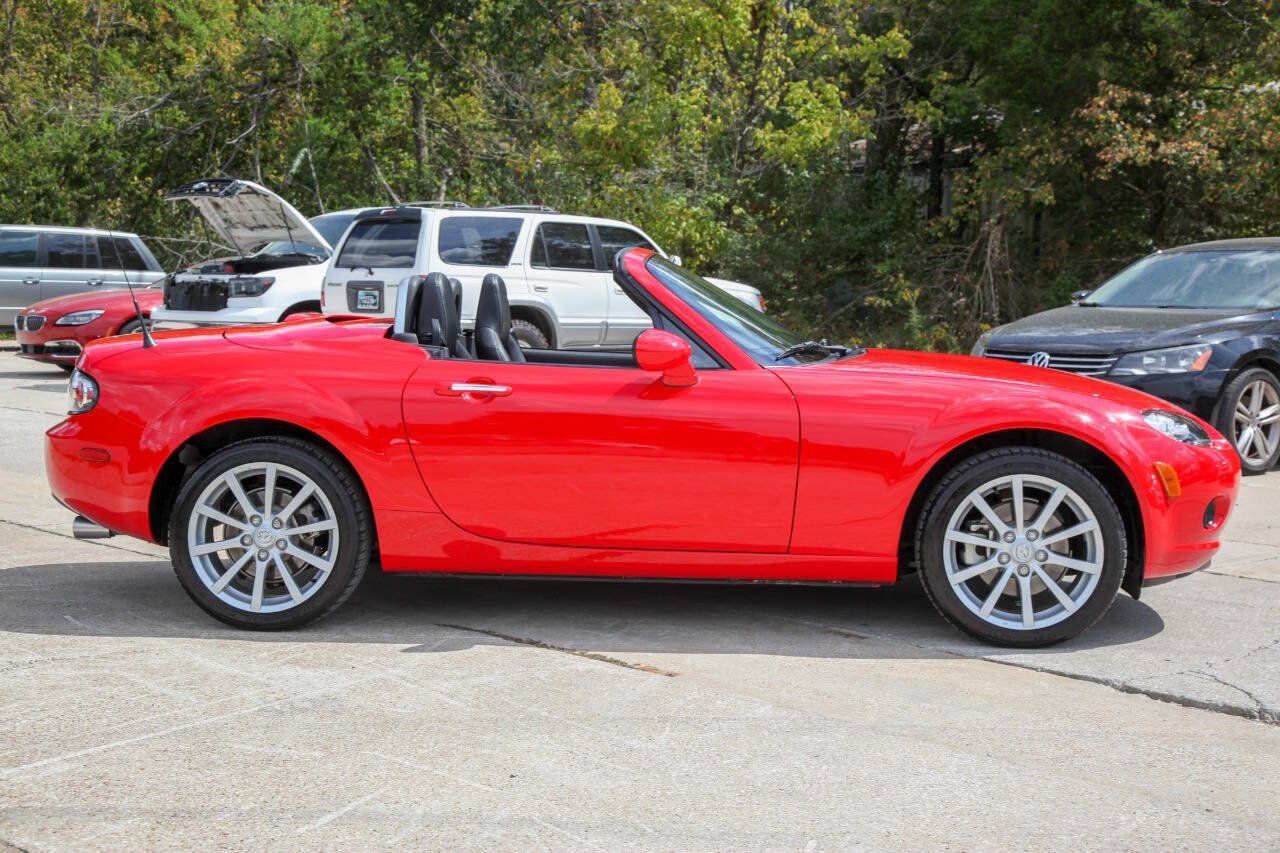 Used 2007 MAZDA MX-5 Miata Grand Touring w/ Premium Pkg RWD image 23