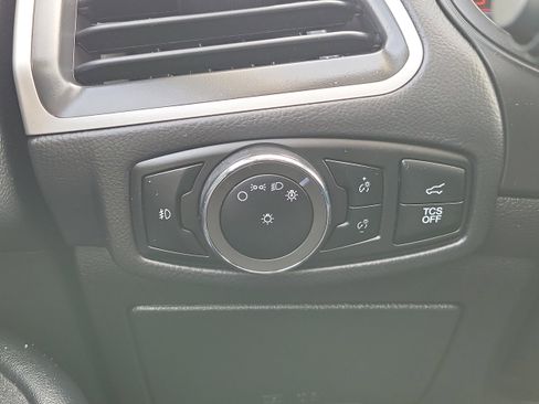 Used 2024 Ford Edge SEL w/ Convenience Package image 12