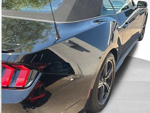 Used 2025 Ford Mustang Premium RWD image 13