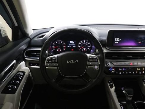 Used 2022 Kia Telluride S AWD/4WD image 14