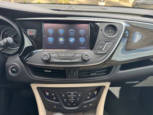 Used 2019 Buick Envision Premium w/ Driver Confidence Package image 12