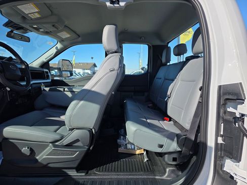 New 2026 Ford F350 XL w/ XL Chrome Package image 33