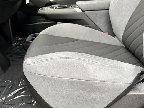 Used 2026 BMW iX xDrive45 image 28