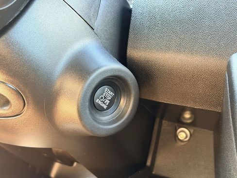 Used 2023 RAM ProMaster 2500 FWD image 21