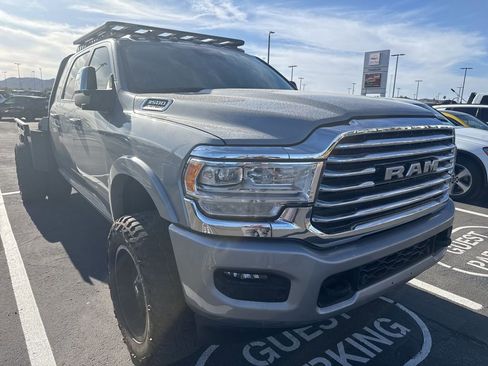 Used 2024 RAM 3500 Limited w/ Safety Group AWD/4WD image 3