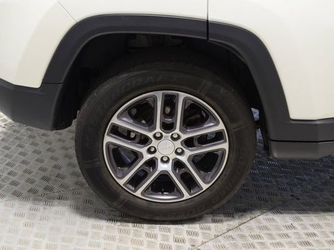 Used 2020 Jeep Compass Latitude w/ Cold Weather Group image 36