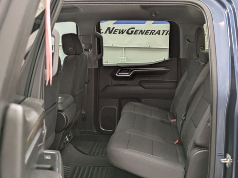 Used 2023 Chevrolet Silverado 1500 LT image 11