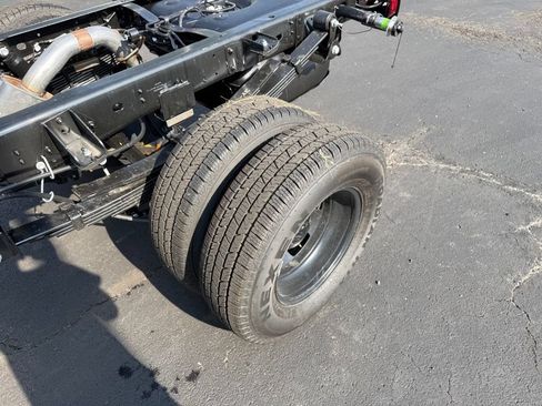 New 2026 RAM 3500 Tradesman AWD/4WD image 32