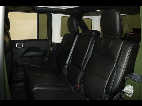 Used 2023 Jeep Wrangler Unlimited Rubicon 4xe w/ Cold Weather Group AWD/4WD image 28