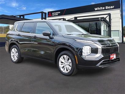 Used 2025 Mitsubishi Outlander ES