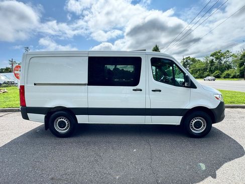 Used 2019 Mercedes-Benz Sprinter 144 image 4