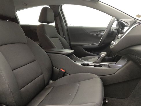 Used 2021 Chevrolet Malibu LT image 21