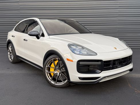 Certified 2023 Porsche Cayenne Turbo GT AWD/4WD image 7