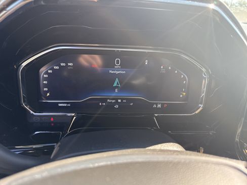 Used 2023 Chevrolet Silverado 1500 ZR2 w/ Technology Package image 19