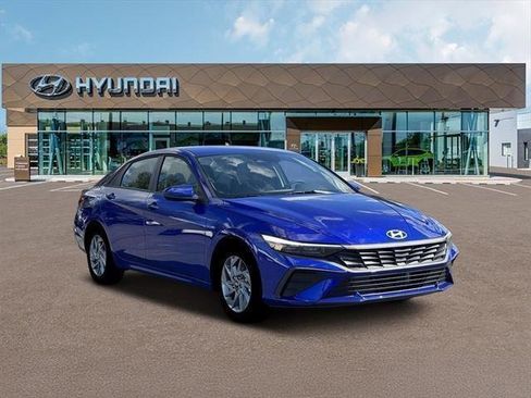 New 2026 Hyundai Elantra Blue image 11