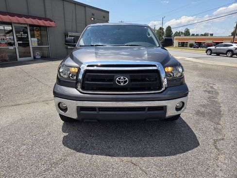 Used 2012 Toyota Tundra 2WD Double Cab w/ Tow Pkg image 3
