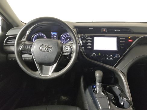 Used 2019 Toyota Camry LE FWD image 22