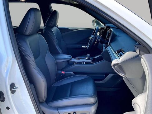 Used 2024 Lexus TX 350 AWD w/ Captains Chair Package image 8