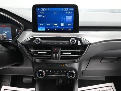 Used 2025 Ford Escape Active AWD/4WD image 16