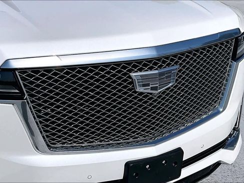 Used 2023 Cadillac Escalade ESV Premium Luxury Platinum w/ LPO, Radiant Package image 30