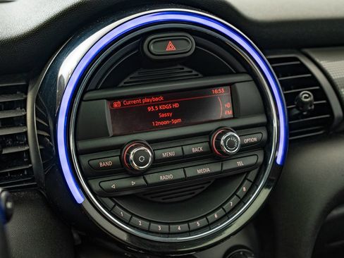 Used 2014 MINI Cooper 2-Door Hardtop FWD image 31