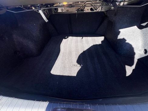 Used 2016 Nissan Altima 2.5 SR image 14