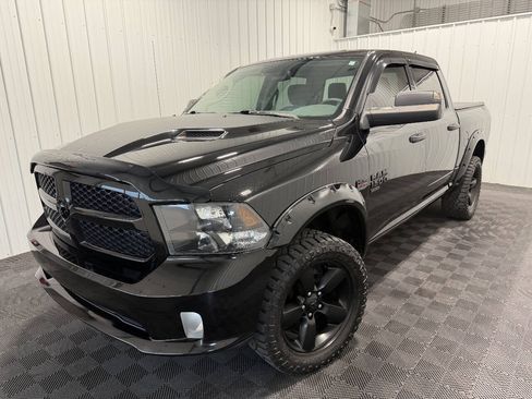 Used 2019 RAM 1500 Express w/ Wheel & Sound Group AWD/4WD image 38