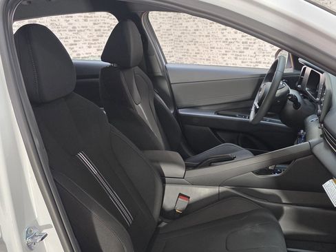 New 2026 Hyundai Elantra SEL Sport image 12