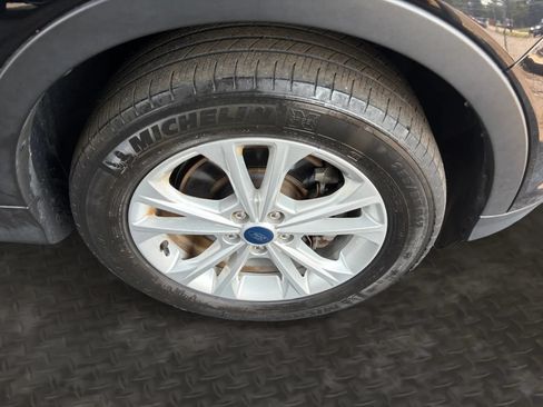 Used 2019 Ford Escape SE AWD/4WD image 37