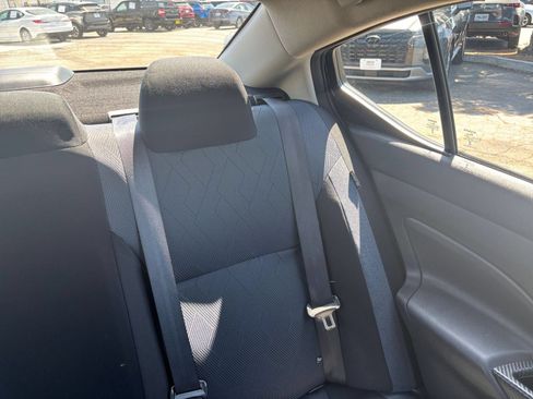 Used 2025 Nissan Versa SV FWD image 36