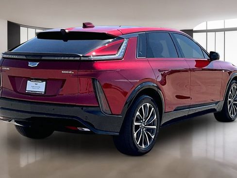 Certified 2024 Cadillac Lyriq Sport AWD/4WD image 2