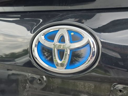 Used 2017 Toyota RAV4 Limited w/ Advanced Technology Package AWD/4WD image 30