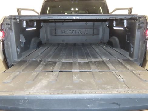 Used 2022 Rivian R1T Adventure AWD/4WD image 37