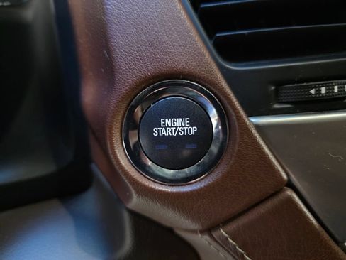 Used 2018 Chevrolet Tahoe Premier AWD/4WD image 20